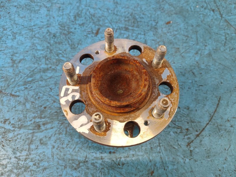 Hub HYUNDAI SONATA YF 10-14 2012 Rear Left