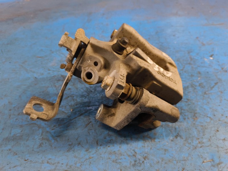 Brake caliper LEXUS CT200 11-17 2012 Rear Left