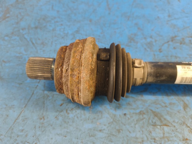 Rear-wheel drive VOLKSWAGEN TIGUAN 08-17 2012 Left