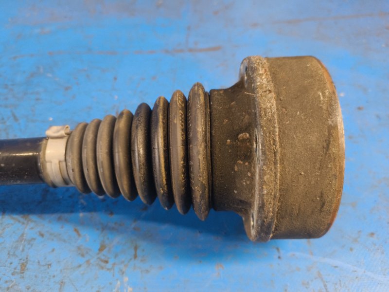 Rear-wheel drive VOLKSWAGEN TIGUAN 08-17 2012 Left