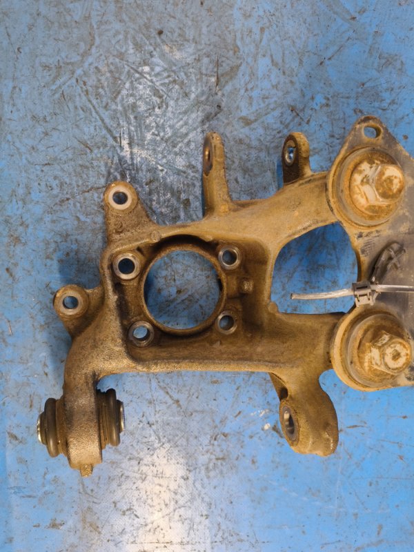 Trunnion LEXUS CT200 11-17 2012 Left