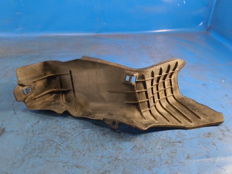 Fuel pipe shield TOYOTA PRIUS - 30 09-17 2009-2017
