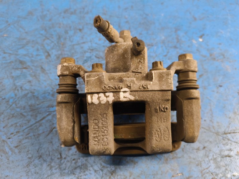 Brake caliper HYUNDAI SONATA YF 10-14 2012 Rear Right