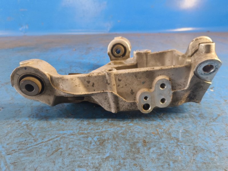 Trunnion NISSAN X-TRAIL/ROGUE T33 20- 2021 Left