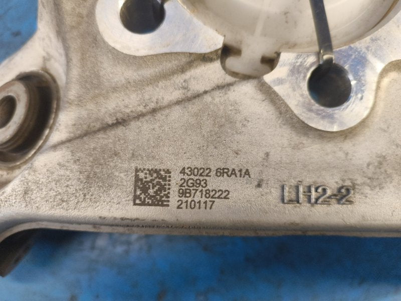 Trunnion NISSAN X-TRAIL/ROGUE T33 20- 2021 Left