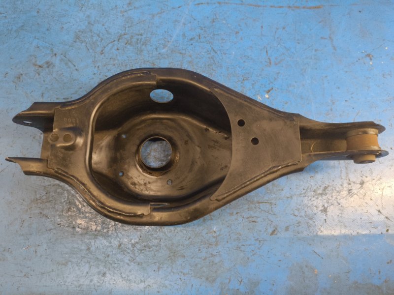 Rear suspension lower transverse arm NISSAN X-TRAIL/ROGUE T33 20- 2021 Left