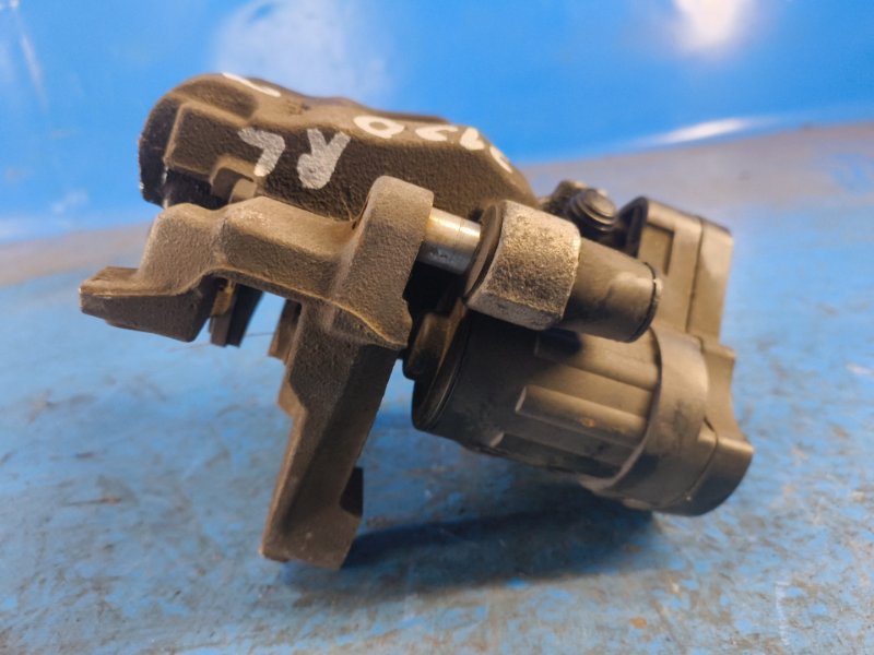 Brake caliper VOLKSWAGEN TIGUAN 16-23 2018 Rear Left