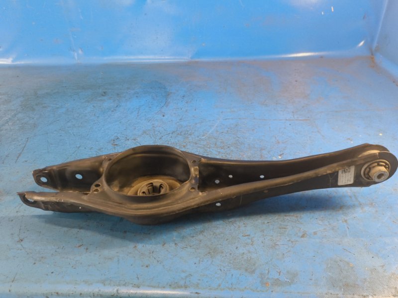 Rear suspension lower transverse arm VOLKSWAGEN TIGUAN 16-23 2018 Left