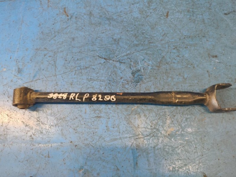 Rear longitudinal suspension arm TOYOTA VENZA 09-16 2013 Left