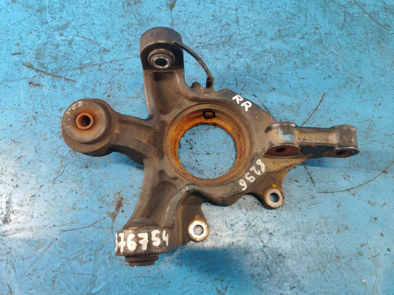 Trunnion TOYOTA VENZA 09-16 2013 Right