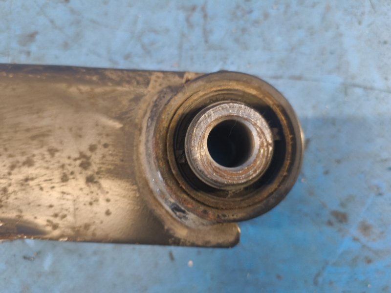Rear suspension lower transverse arm SUBARU OUTBACK 09-14 BR 2012 Left
