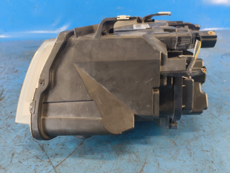 Headlight BMW 3 SERIES (E90-E93) 2005–2014 2010 Right