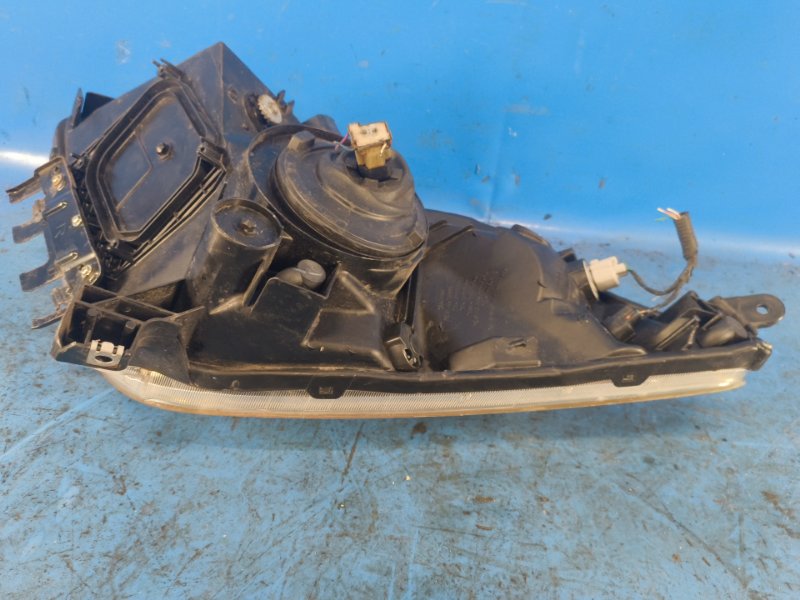 Headlight TOYOTA PRIUS - 20 03-11 2003-2011 Right