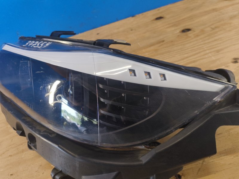 Headlight BMW 3 SERIES (E90-E93) 2005–2014 2011 Left