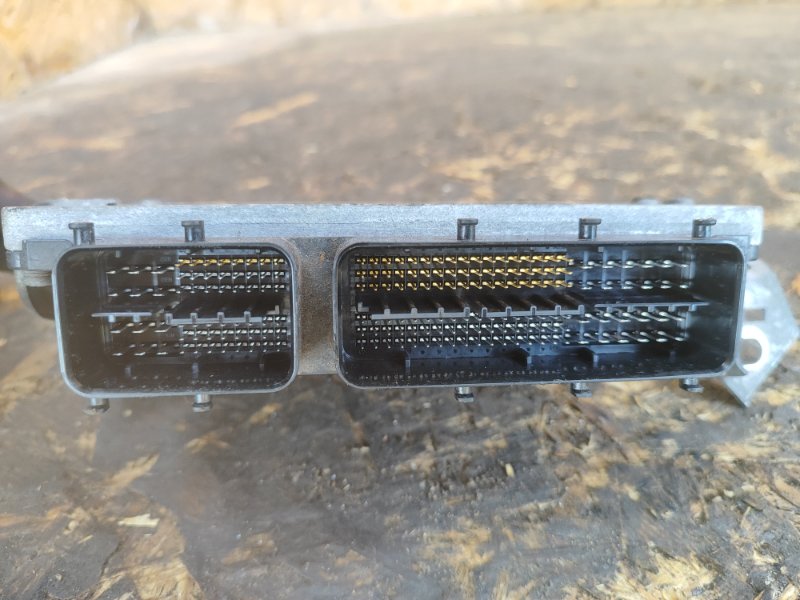 Engine control unit TOYOTA PRIUS - 30 09-17 2009-2017