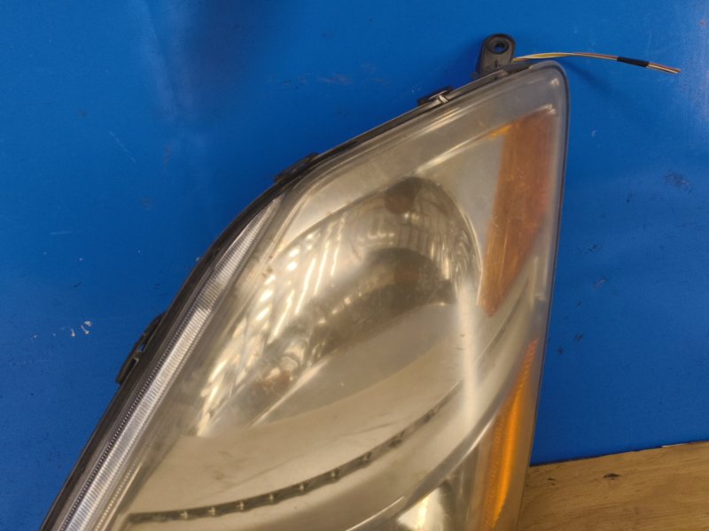 Headlight TOYOTA PRIUS - 20 03-11 2003-2011 Left