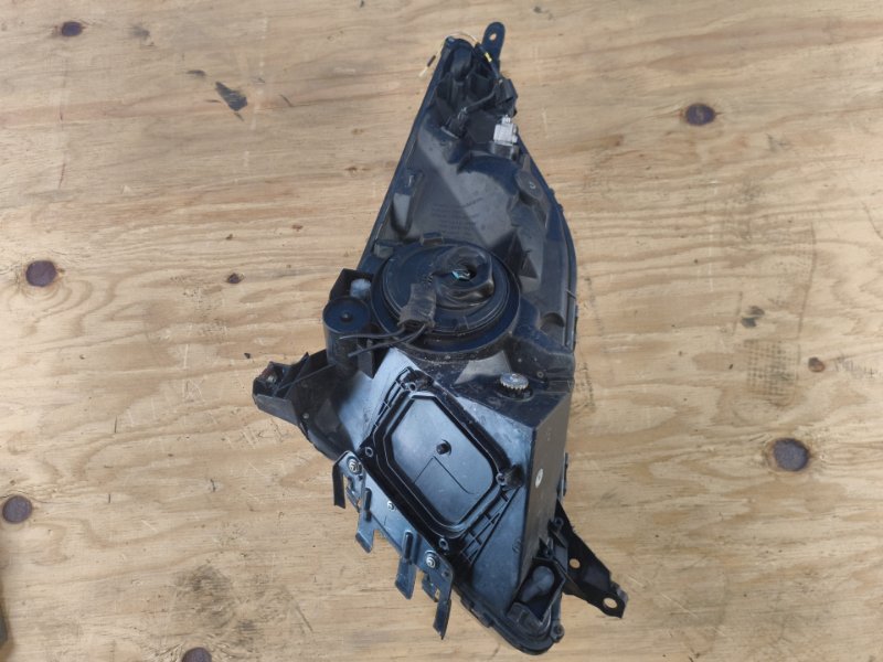 Headlight TOYOTA PRIUS - 20 03-11 2003-2011 Left