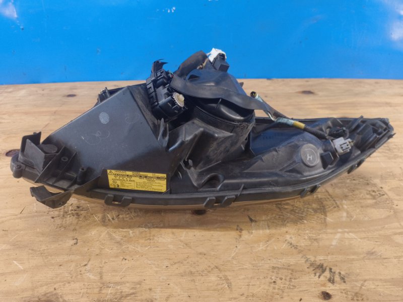 Headlight TOYOTA PRIUS - 20 03-11 2008 Left