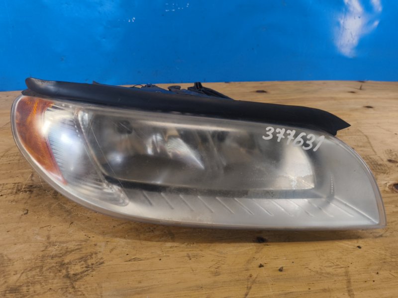 Headlight VOLVO XC70 07-16 Right