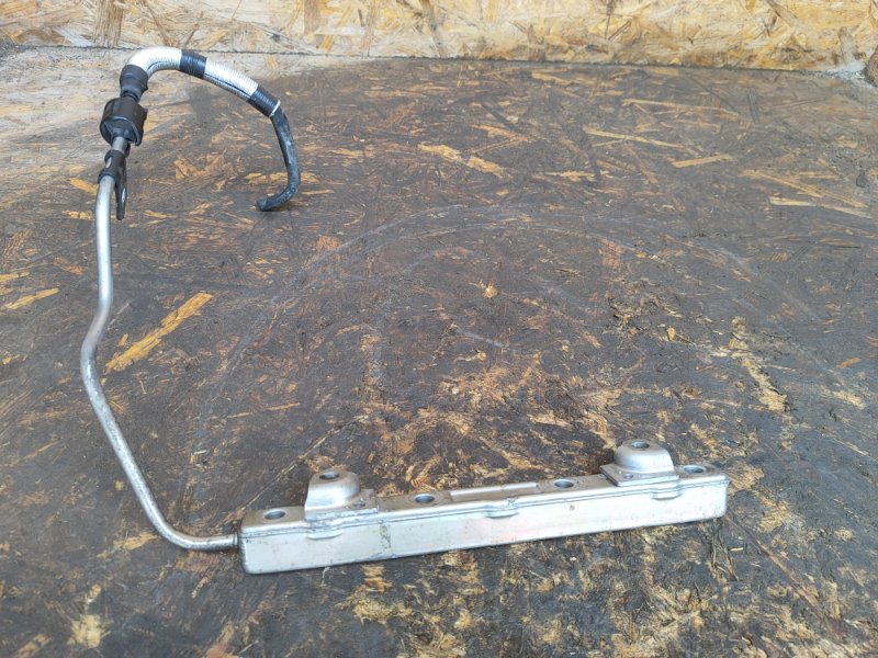 Fuel rail TOYOTA PRIUS - 30 09-17 2009-2017