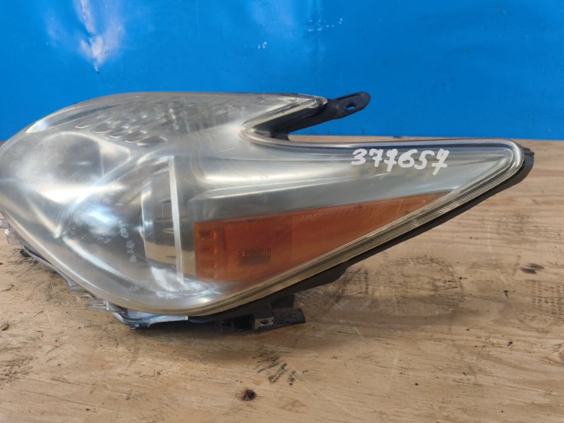 Headlight TOYOTA PRIUS - 30 09-17 2009-2017 Left