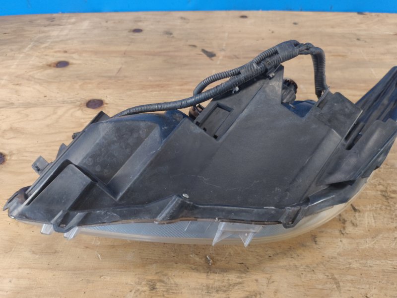 Headlight TOYOTA PRIUS - 30 09-17 2009-2017 Right