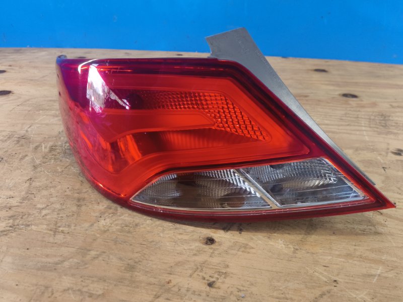 Outdoor lantern HYUNDAI ACCENT RB 10- 2010- Left