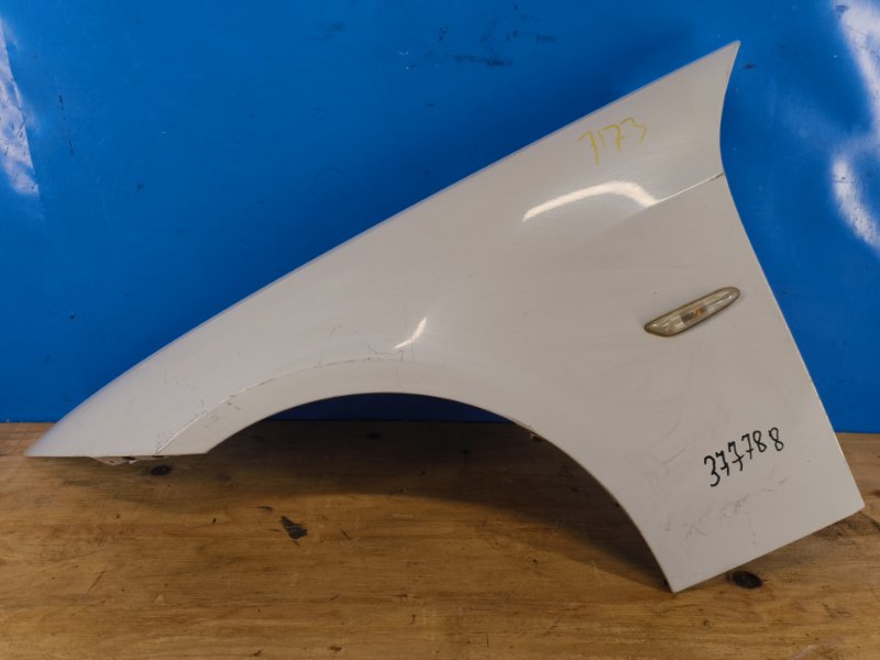 Front wing BMW 3 SERIES (E90-E93) 2005–2014 2009 Left
