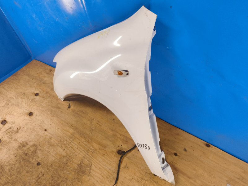 Front wing MITSUBISHI ASX / OUTLANDER SPORT 10-21 2011 Left