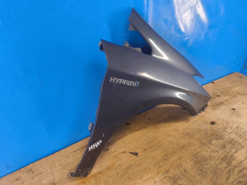 Front wing TOYOTA PRIUS - 30 09-17 2009-2017 Right