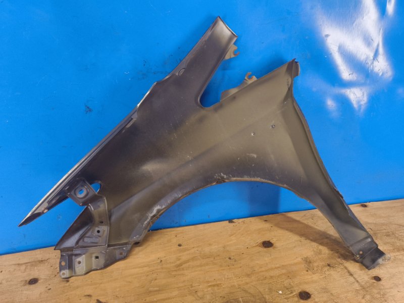 Front wing TOYOTA PRIUS - 30 09-17 2009-2017 Right
