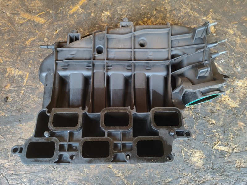 Intake manifold CHRYSLER PACIFICA 16-20 2017
