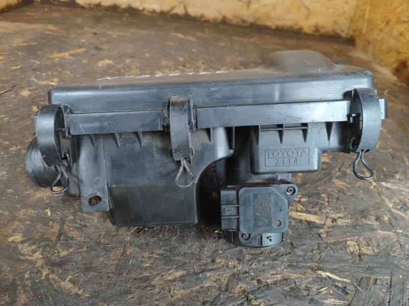 Air filter housing TOYOTA PRIUS - 20 03-11 2008