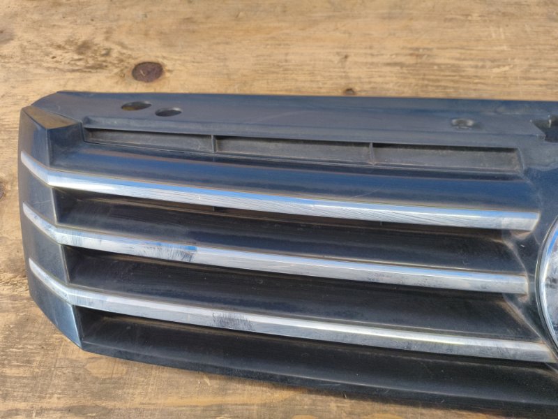 Radiator grille VOLKSWAGEN Passat B7 11-15 2011-2015