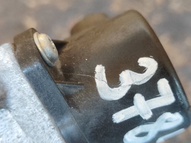 EGR valve TOYOTA CAMRY 50 12-15 2014