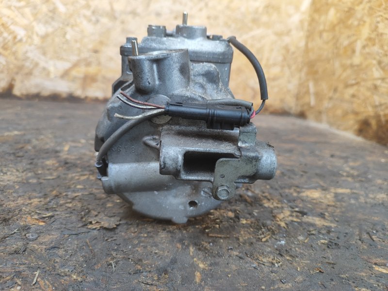 Air conditioning compressor BMW X5 (E70) 07-13 2011