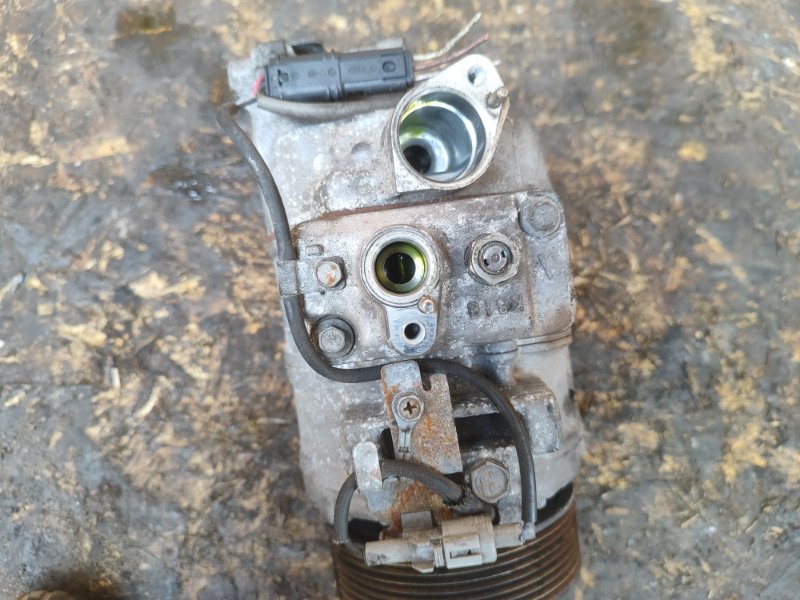 Air conditioning compressor BMW X5 (E70) 07-13 2011