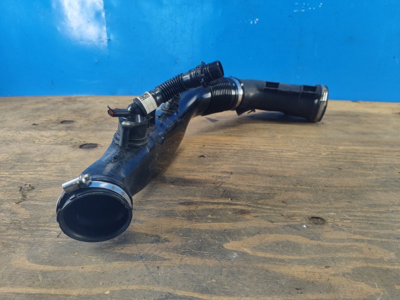 Intake manifold pipe BMW 5 SERIES (F10) 11-13 2012