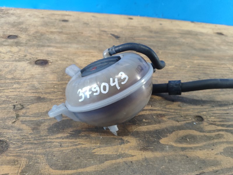 Expansion tank AUDI A3 (8V) 12–17 2014