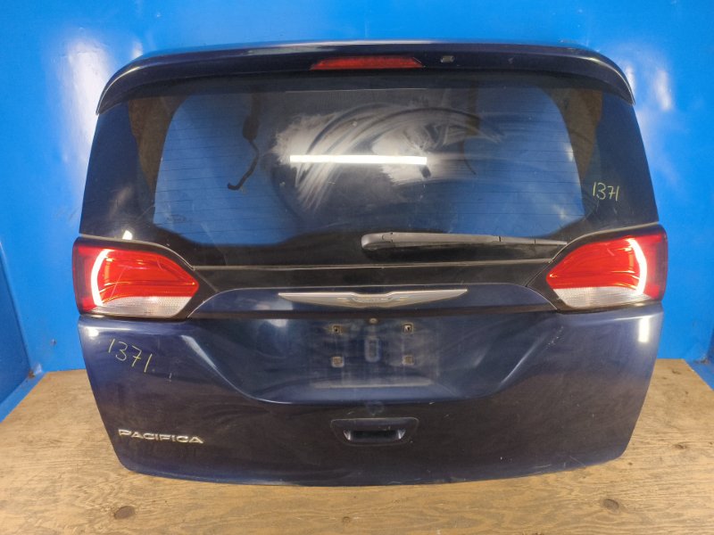 Trunk lid CHRYSLER PACIFICA 16-20 2017