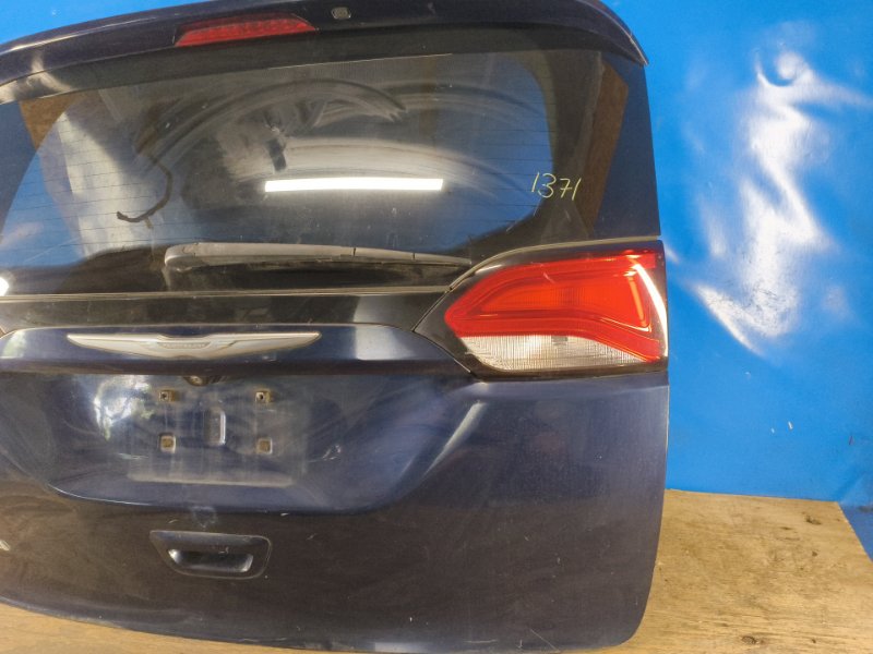 Trunk lid CHRYSLER PACIFICA 16-20 2017