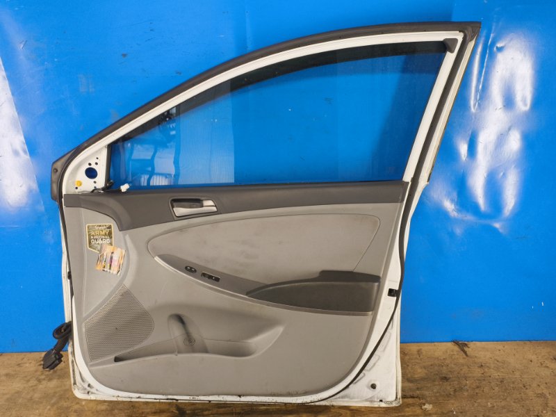 Door HYUNDAI ACCENT RB 10- 2010- Front Right
