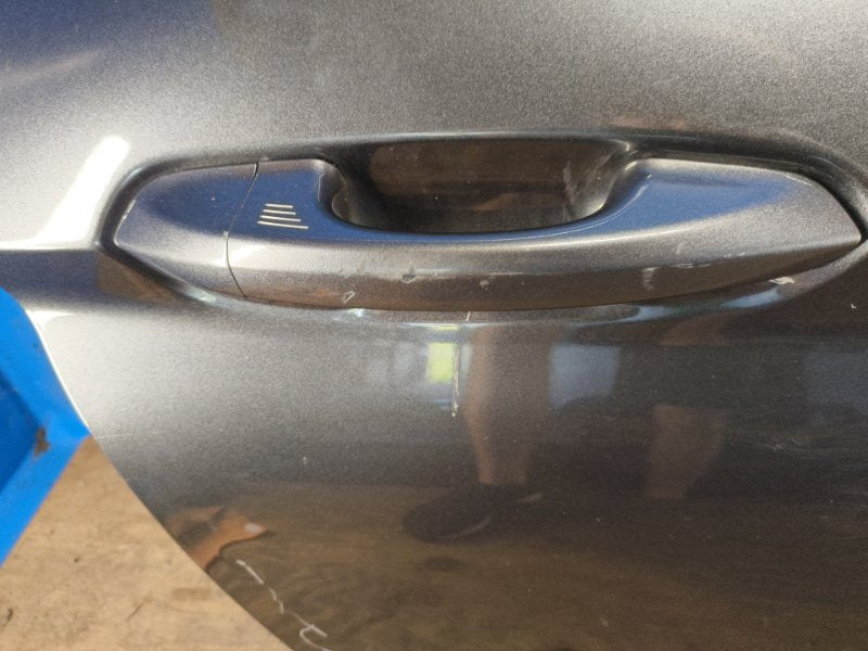 Door FORD MUSTANG 15- 2016 Front Right
