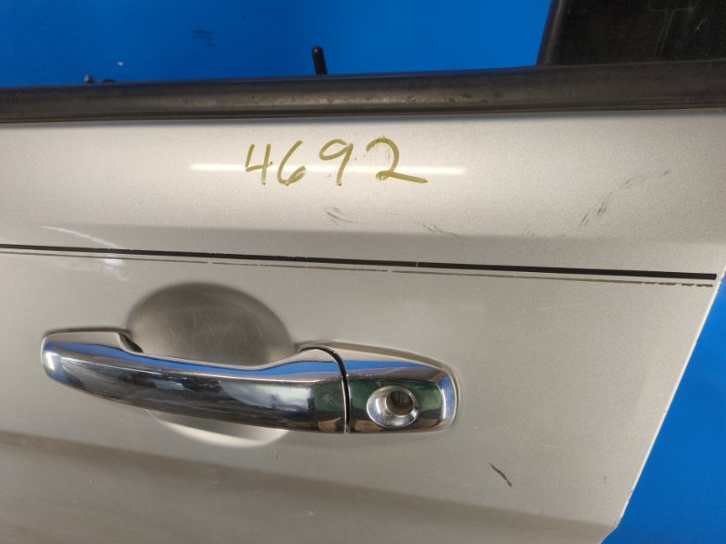 Door FORD EXPLORER 10-20 2012 Front Left