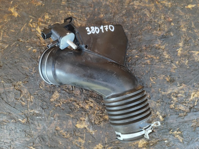 Air filter pipe TOYOTA RAV4 13-19 2016