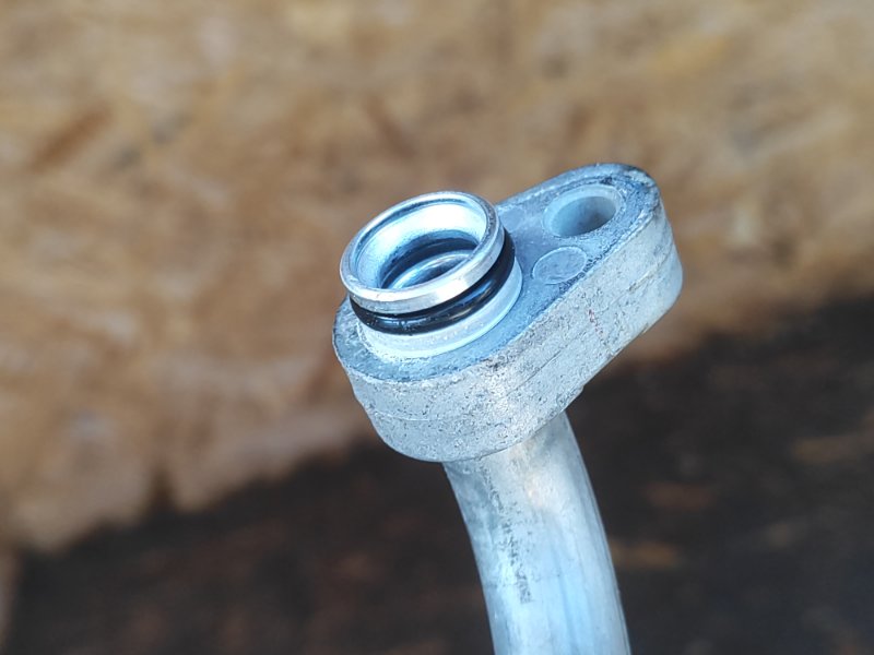 Air conditioner tube TOYOTA RAV4 13-19 2016