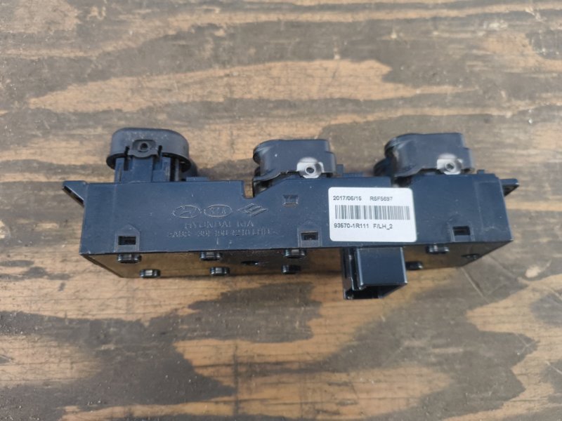 Power window control unit HYUNDAI ACCENT RB 10- 2010- Front Left