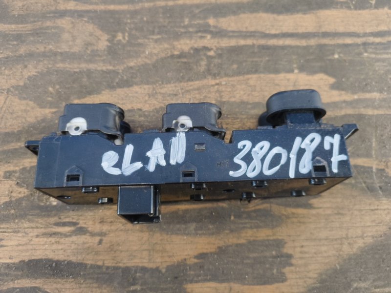 Power window control unit HYUNDAI ACCENT RB 10- 2010- Front Left