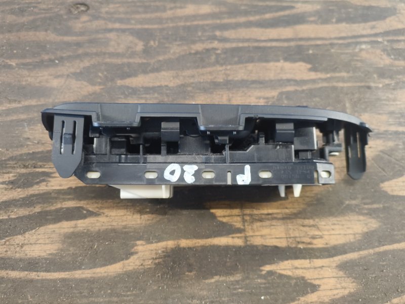 Power window control unit TOYOTA PRIUS - 30 09-17 2009-2017 Front Left