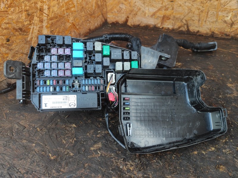 Engine compartment fuse box MAZDA 6 GJ 12- 2016